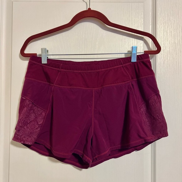 Athleta Home Run Shorts in Raspberry - Picture 2 of 9